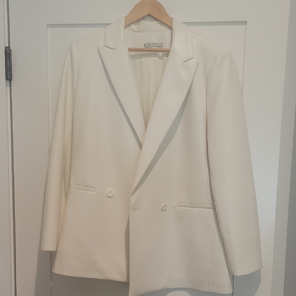Alice & Olivia Vegan Leather Classic Cream Blazer